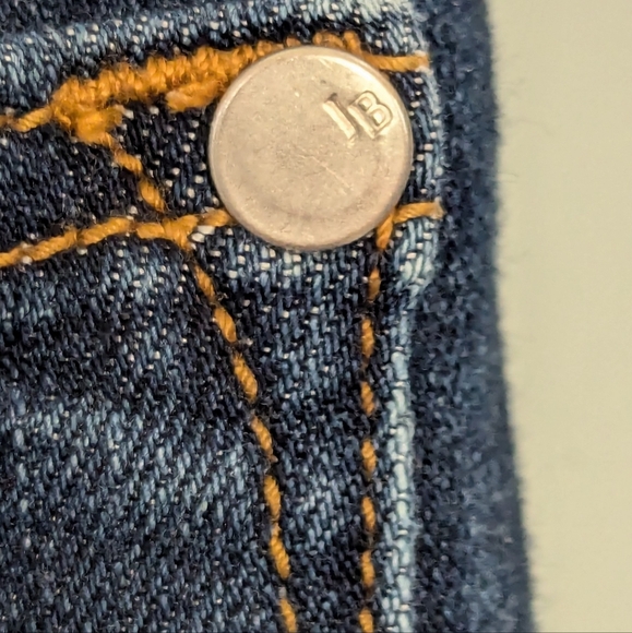 Judy Blue Los Angeles Straight Fit size 15/32, design wear fading, stretch - Picture 5 of 15